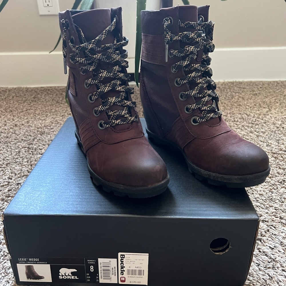 Size 8 Sorel Lexie Wedge